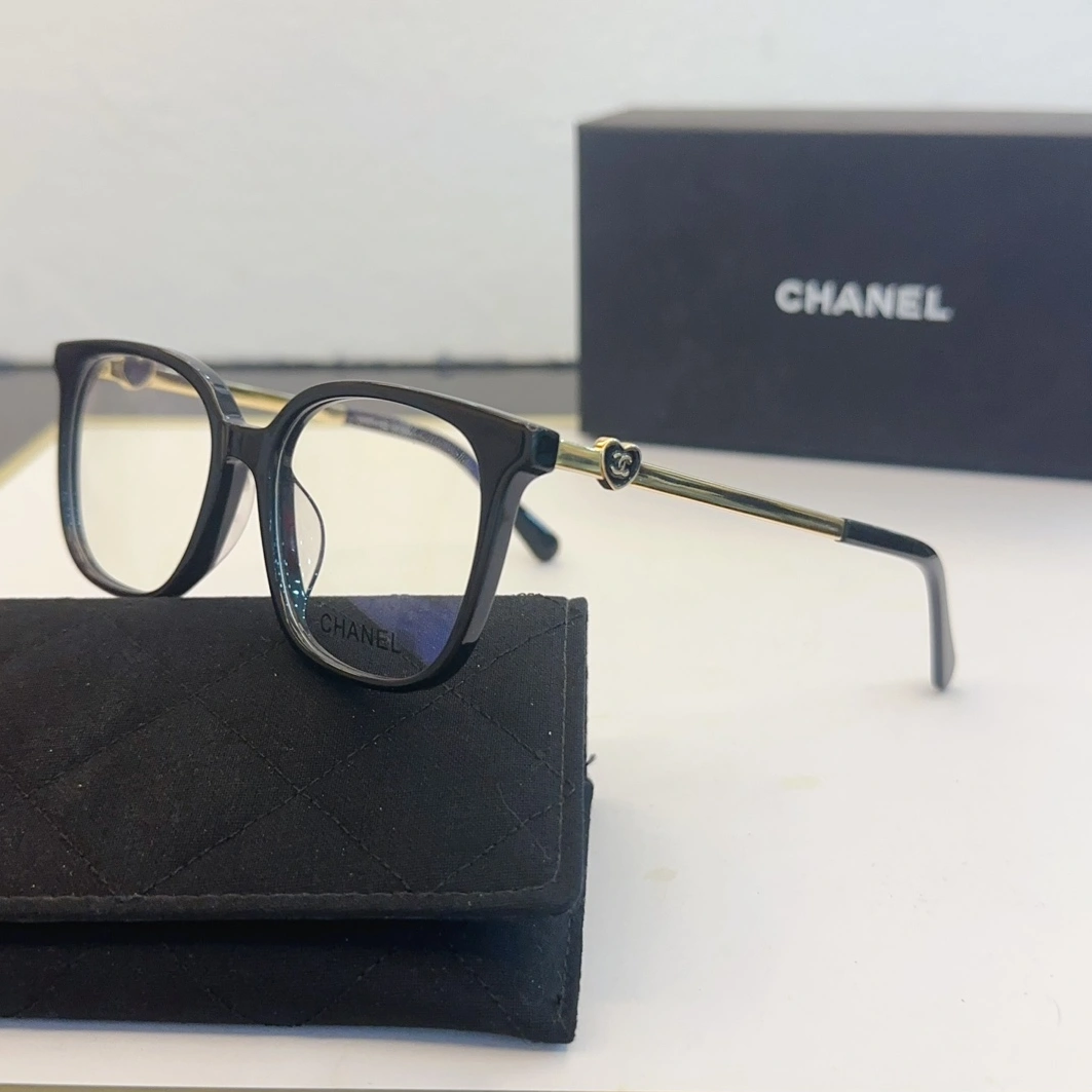 Chanel Goggles EasyMatch 8011
