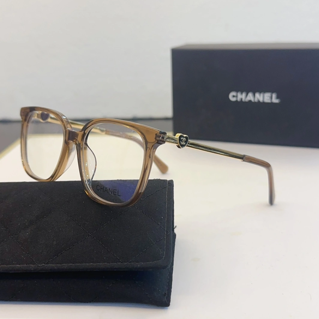 Chanel Goggles WellDesigned 3953