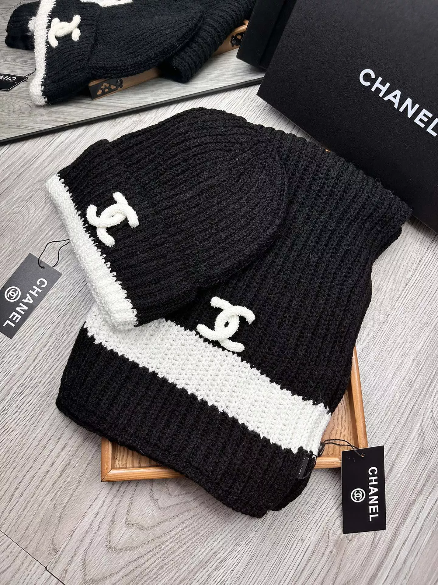 Chanel Hat and Scarf Set Affordable 2646