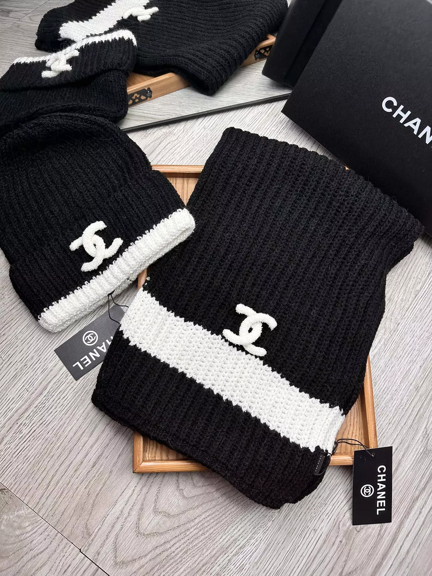 Chanel Hat and Scarf Set Affordable 2646