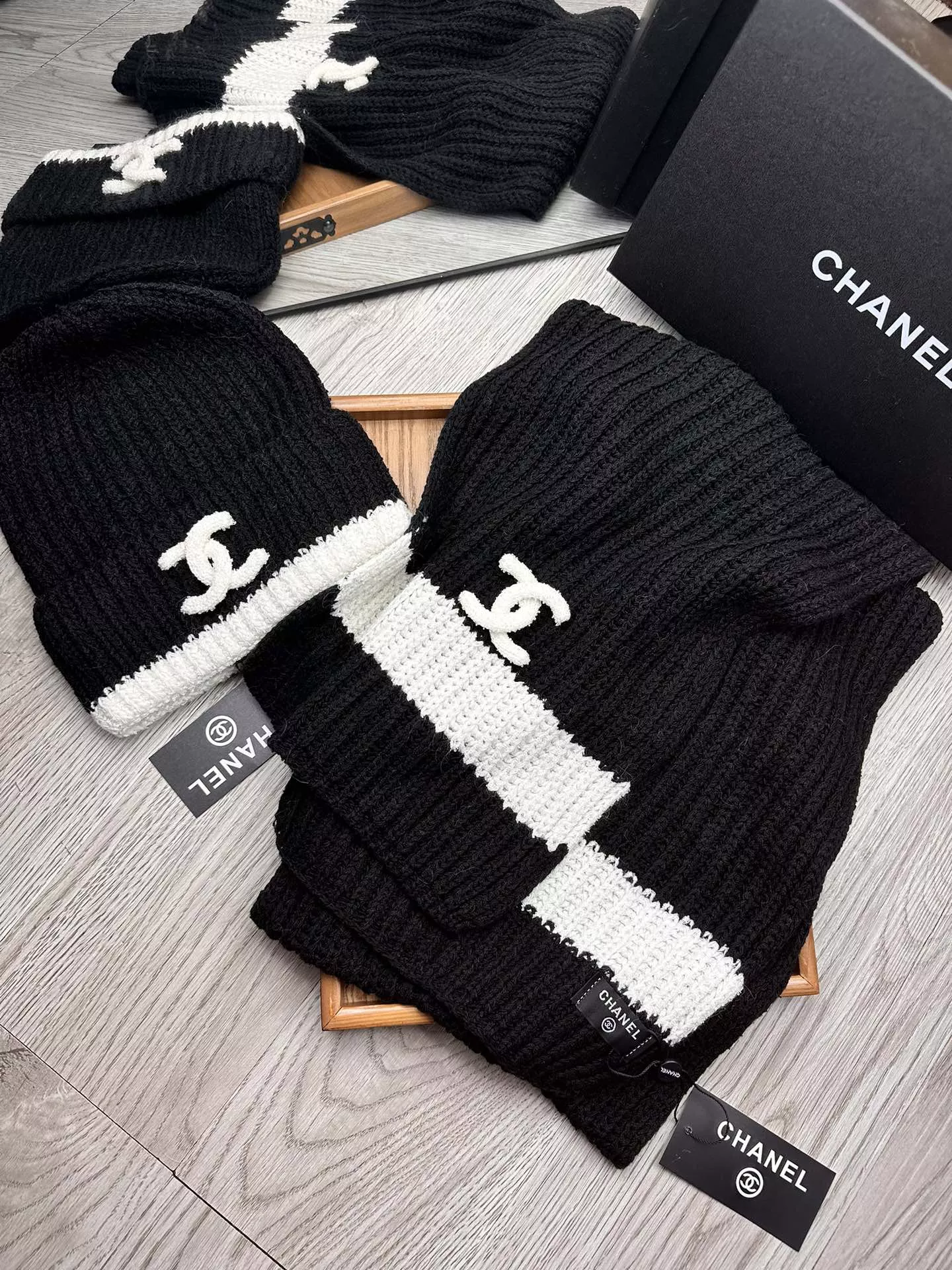 Chanel Hat and Scarf Set Affordable 2646