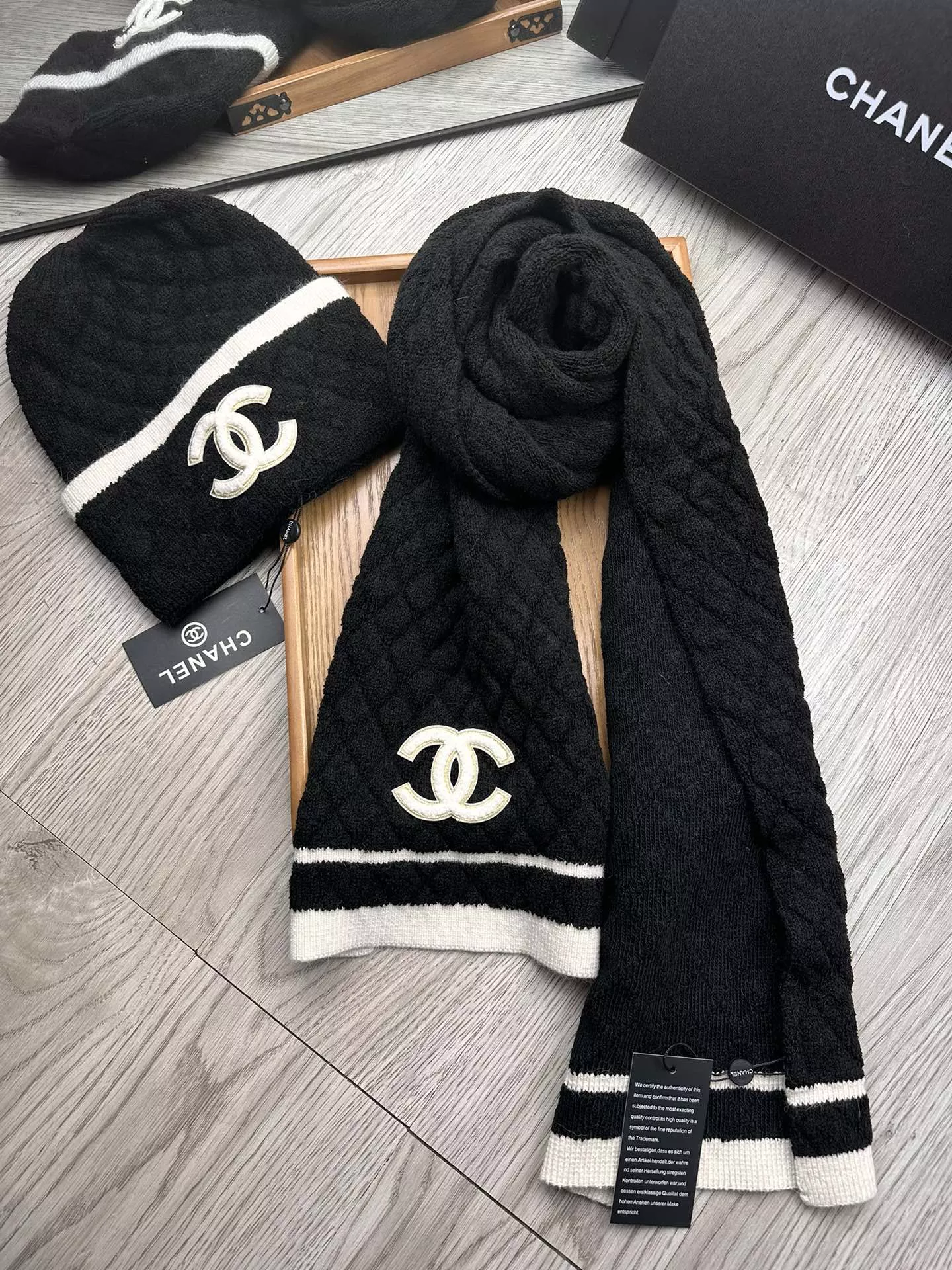 Chanel Hat and Scarf Set Compact 5331