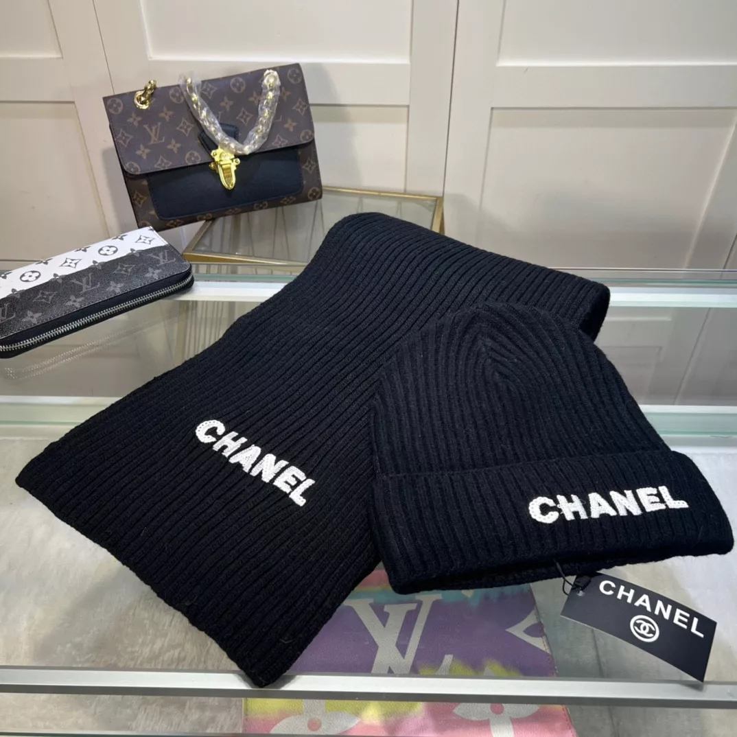 Chanel Hat and Scarf Set ModernLook 8601