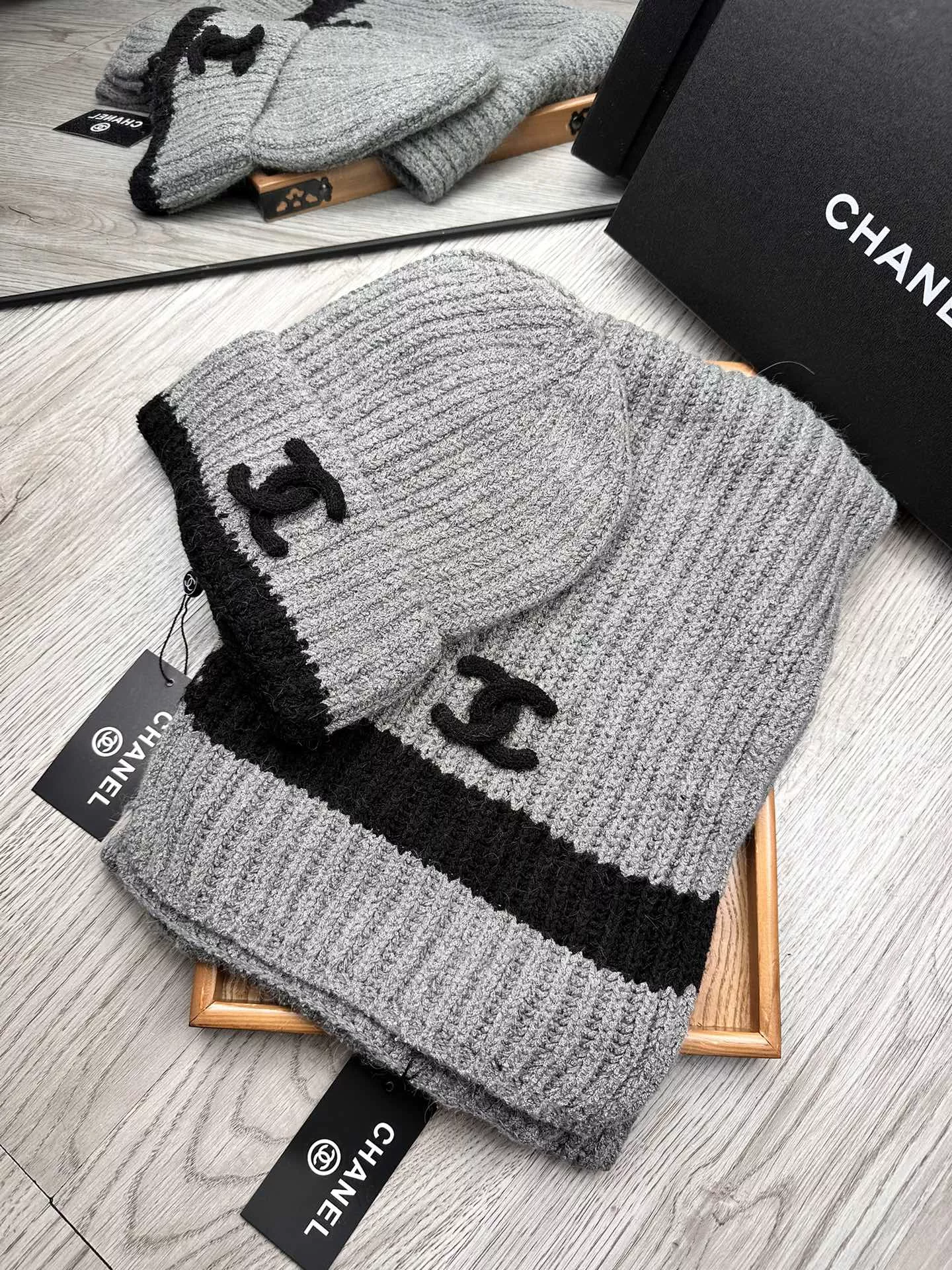 Chanel Hat and Scarf Set StreetReady 3890