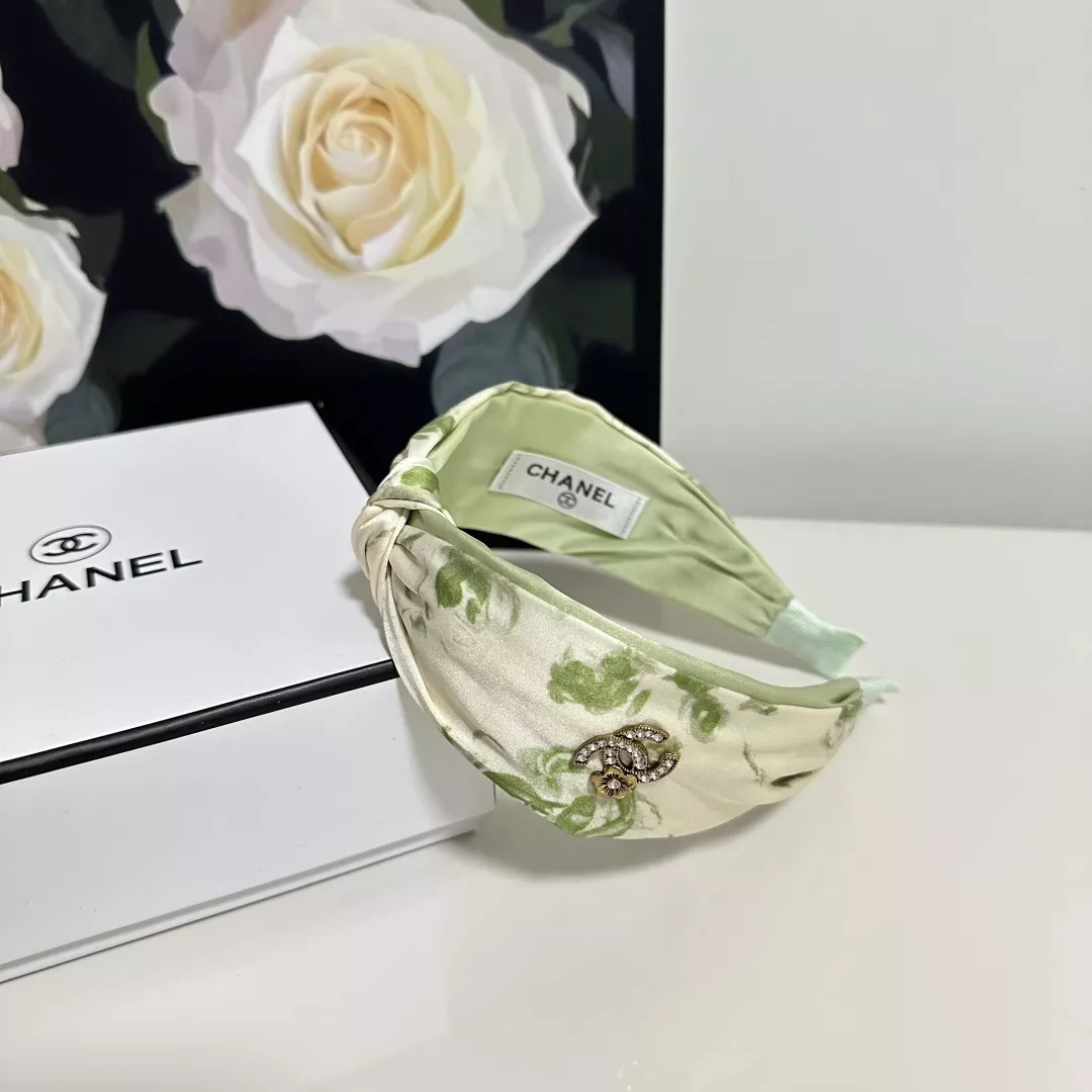 Chanel Headband EyeCatching 8486