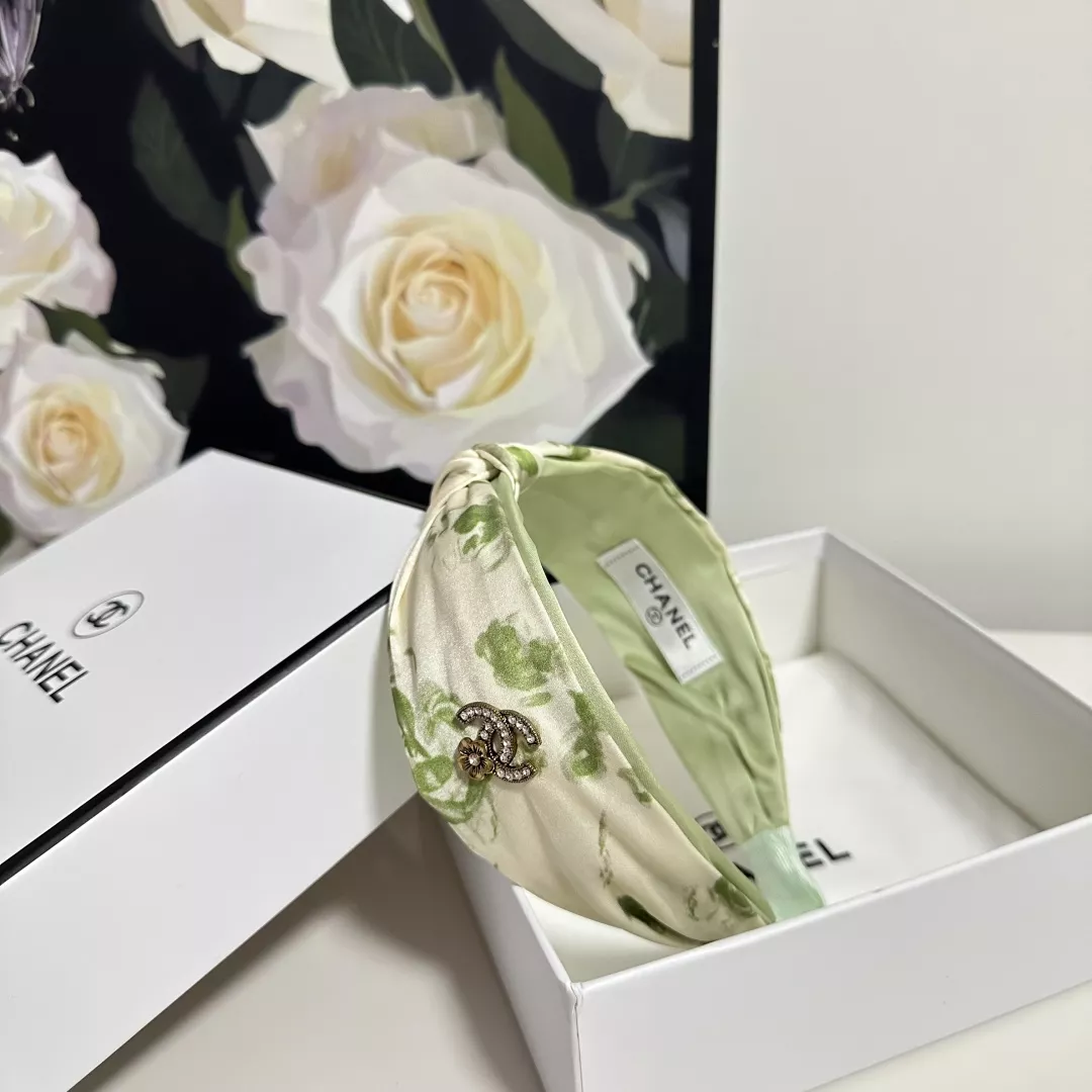 Chanel Headband EyeCatching 8486