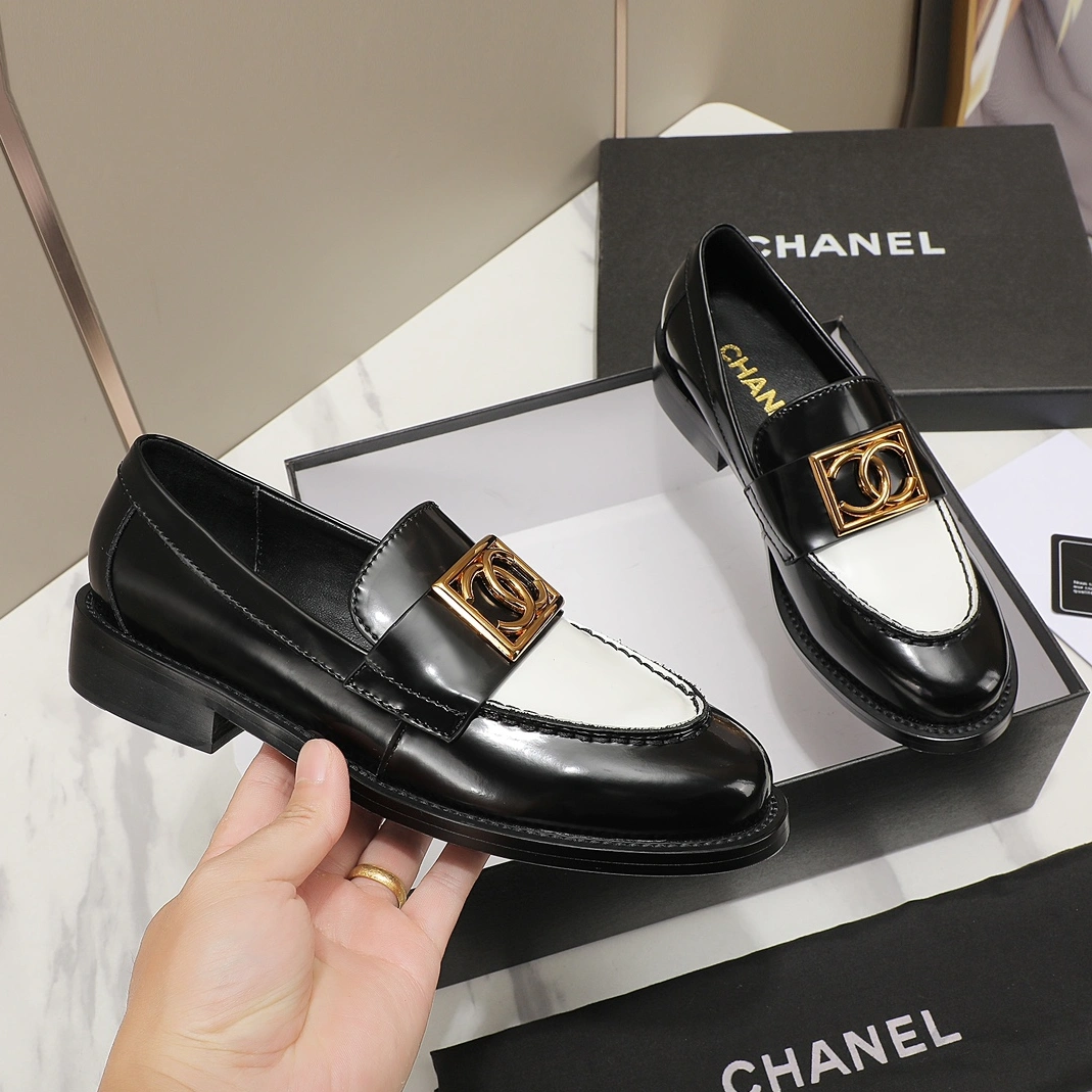 Chanel Leather Shoes For Women Bright 1061