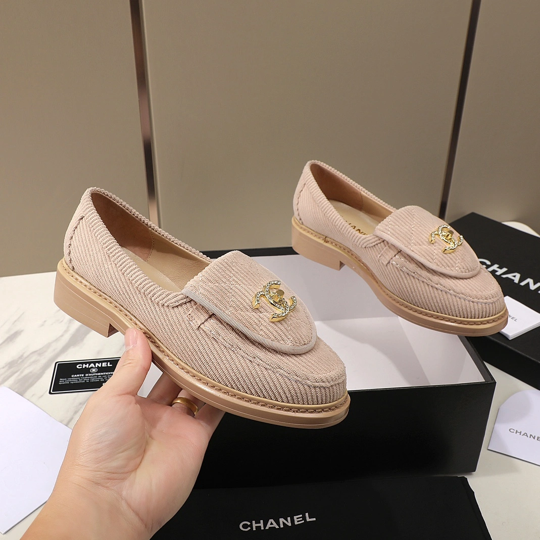 Chanel Leather Shoes For Women Compact 5469