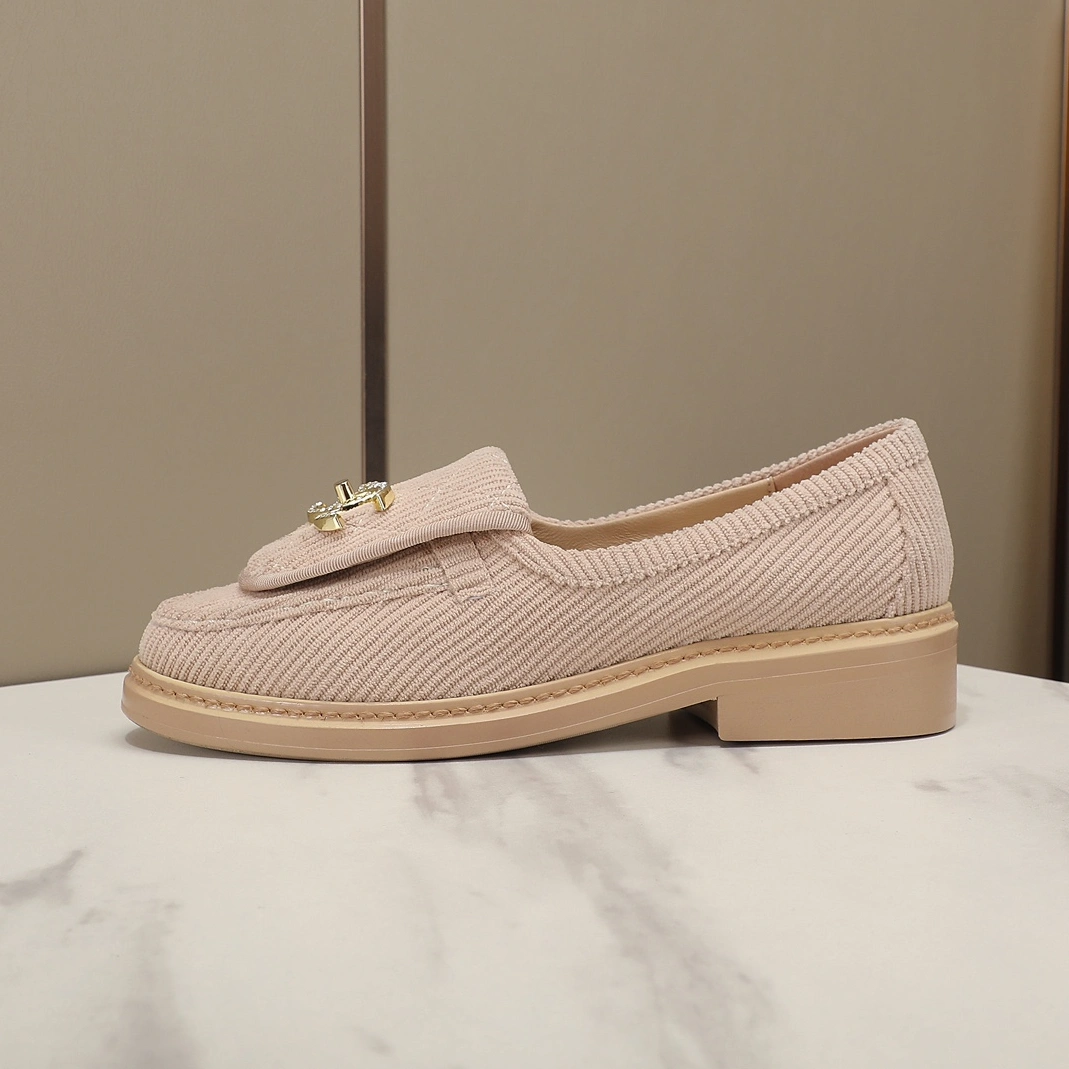 Chanel Leather Shoes For Women Compact 5469