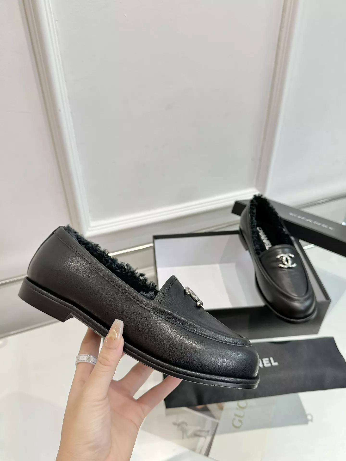 Chanel Leather Shoes For Women Reliable 8272
