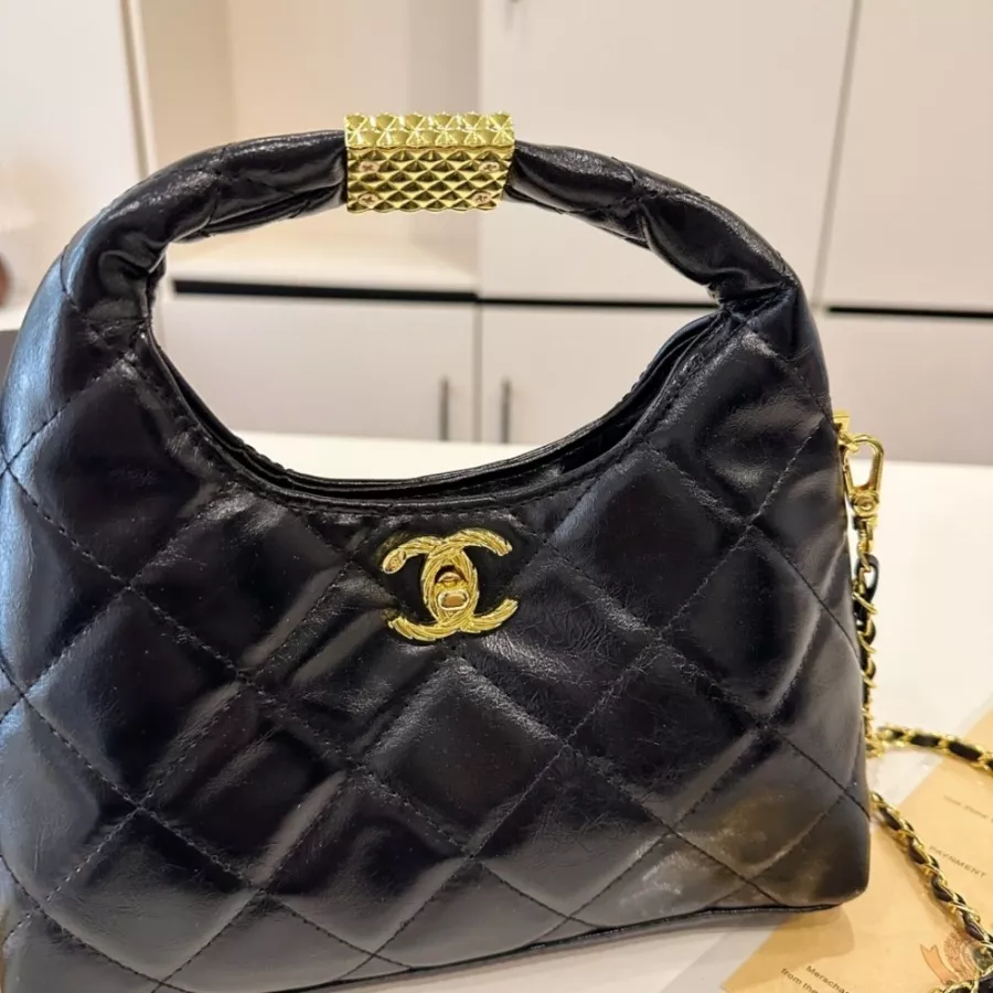 Chanel Messenger Bags For Women Lightweight 3326