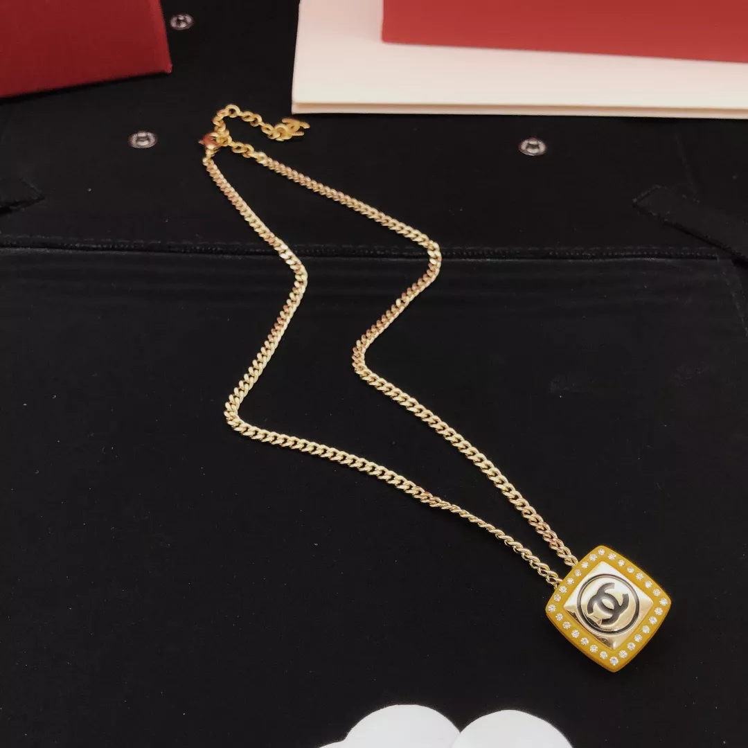 Chanel Necklaces Cozy 3537