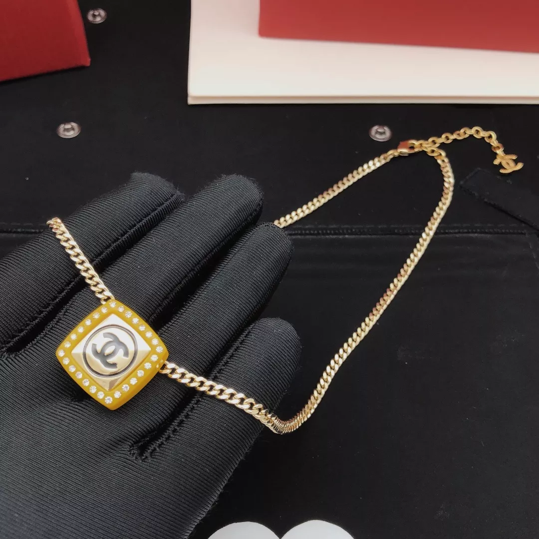 Chanel Necklaces Cozy 3537