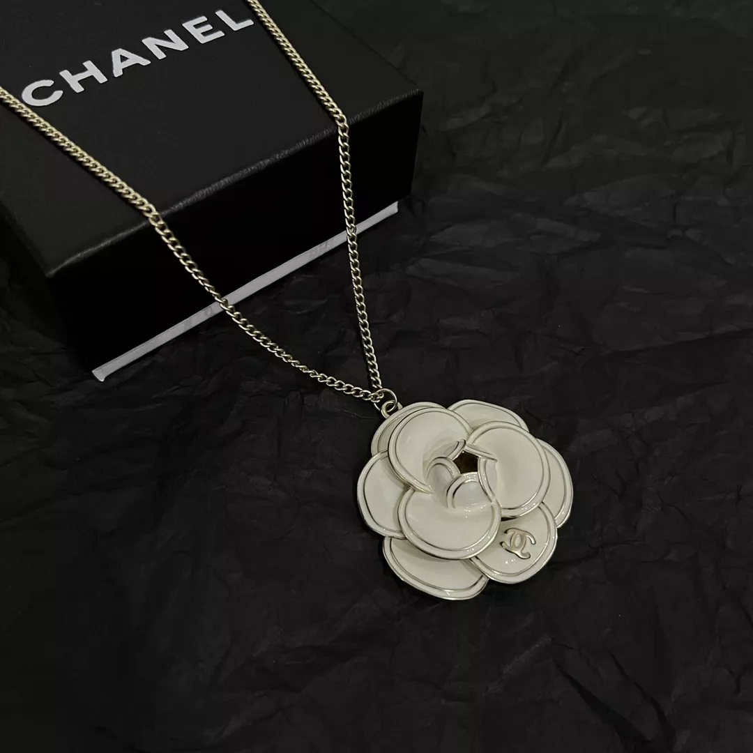 Chanel Necklaces For Women Versatile 2378