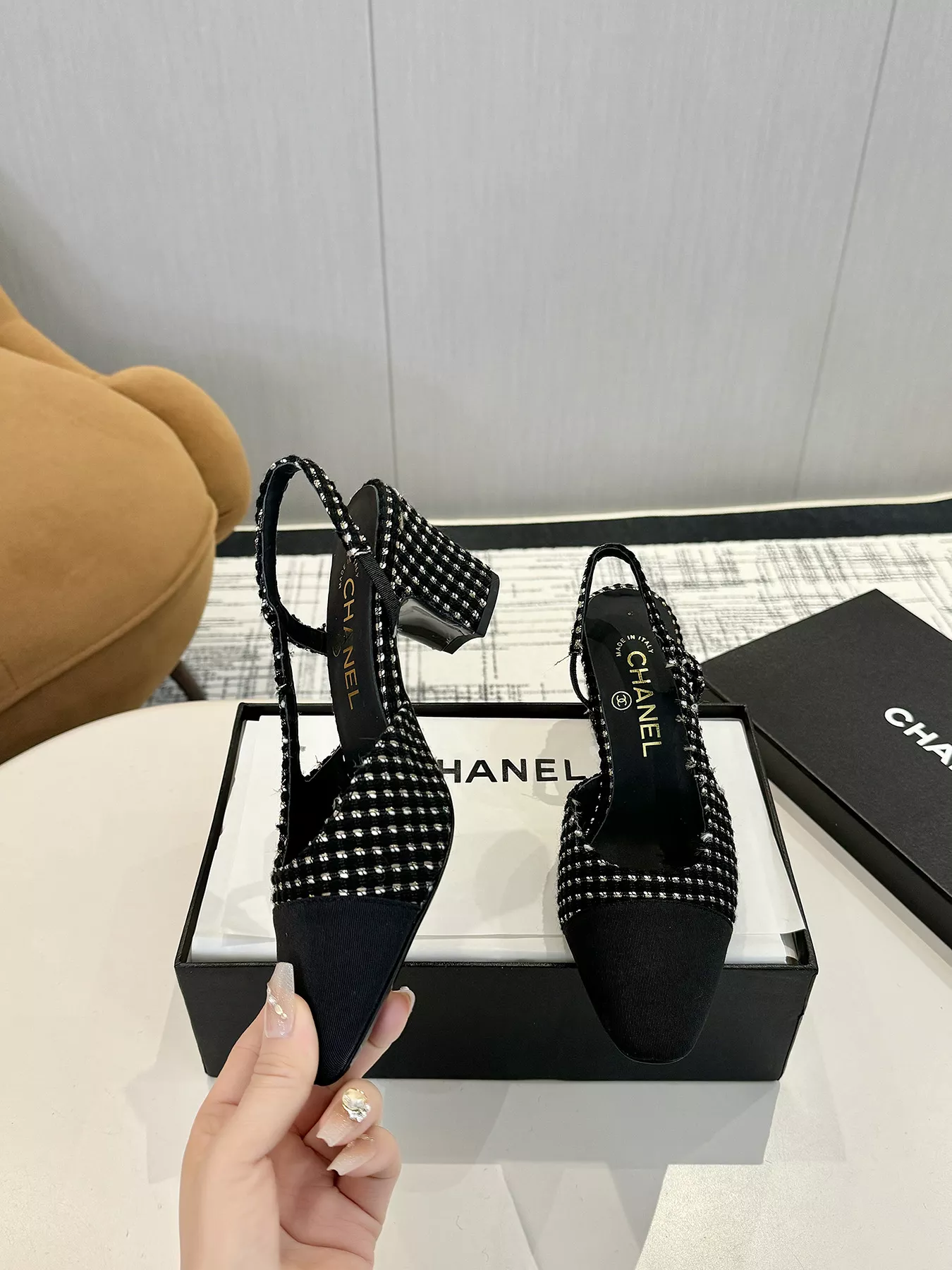 Chanel Sandal For Women Compact 3763
