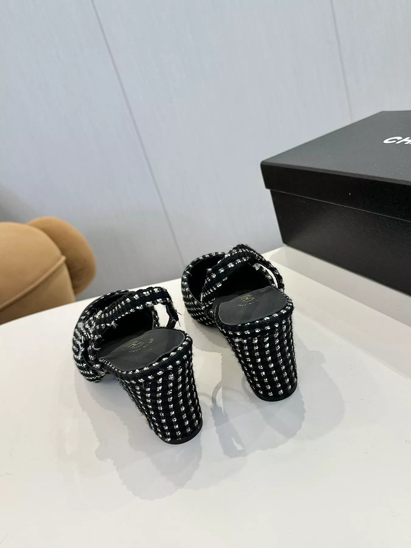 Chanel Sandal For Women Compact 3763