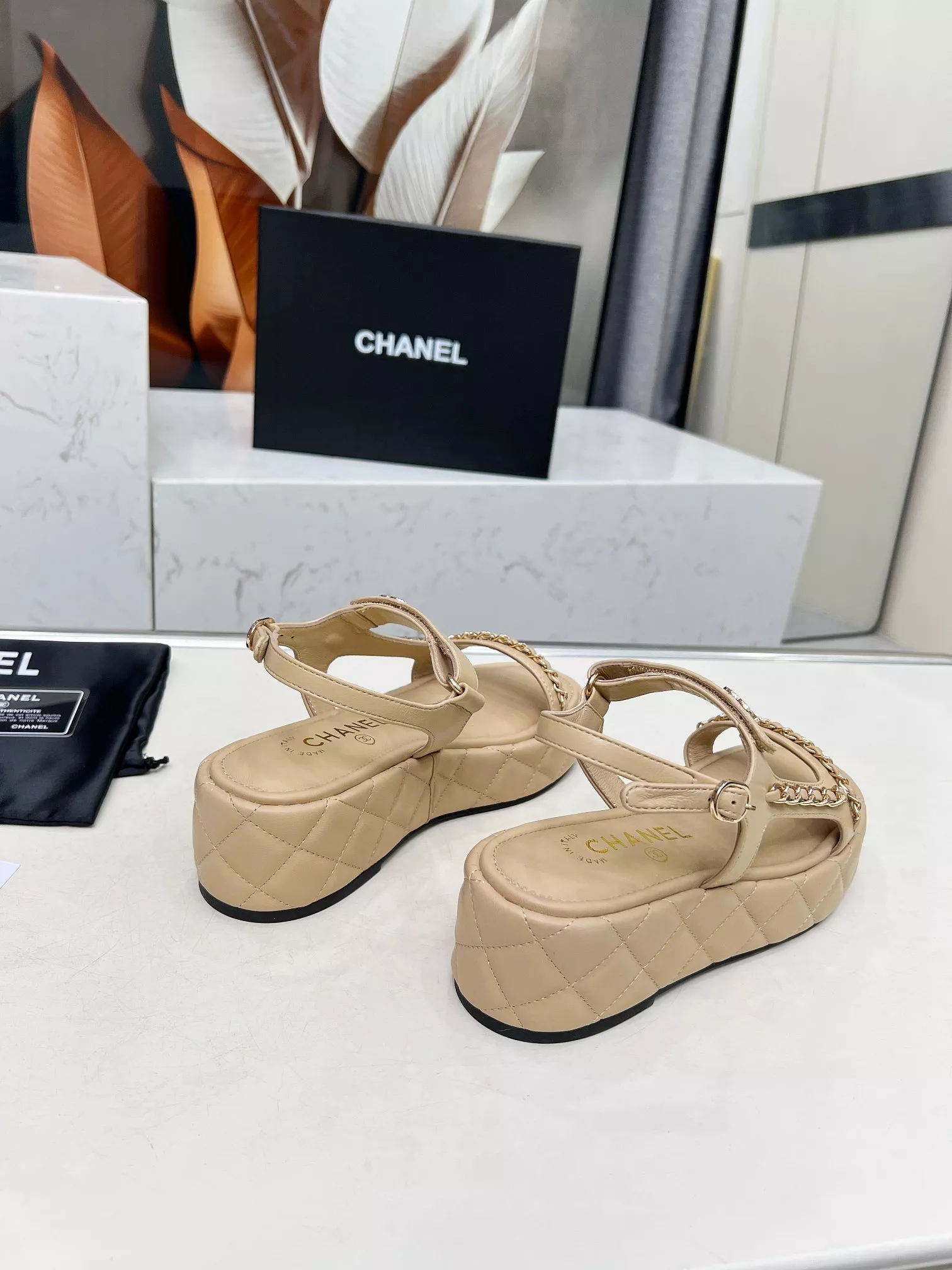 Chanel Sandal For Women StreetReady 5541