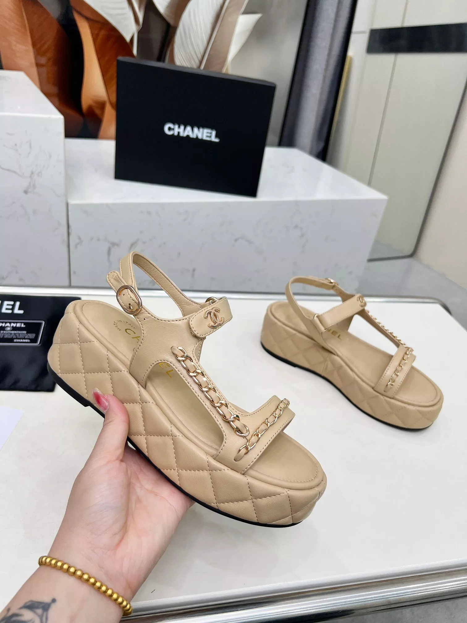 Chanel Sandal For Women StreetReady 5541