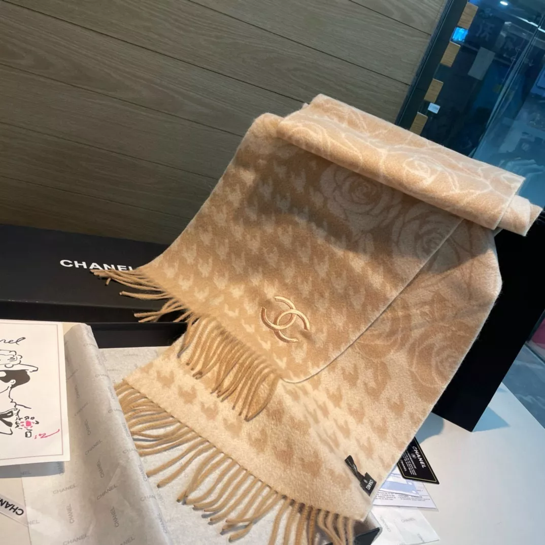 Chanel Scarves For Women Flexible 5328
