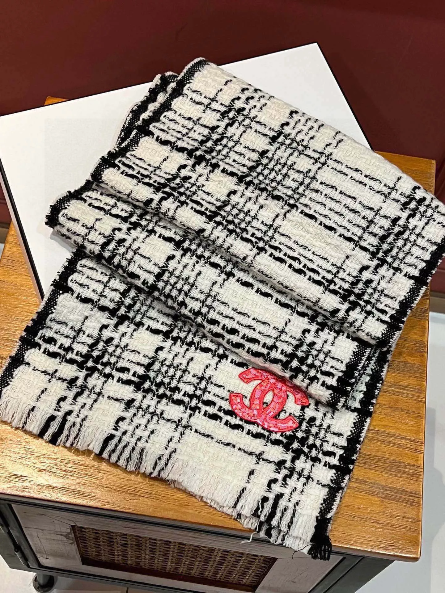 Chanel Scarves For Women Flexible 5986