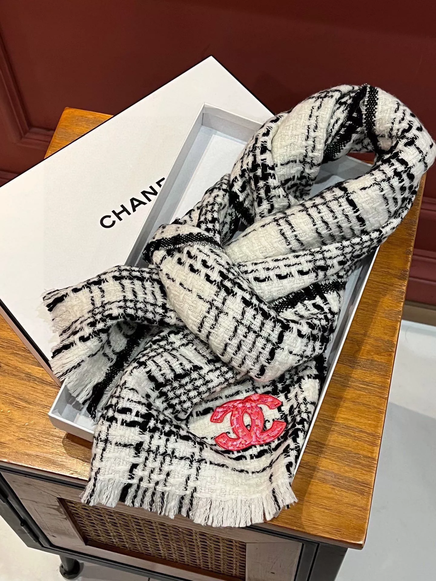 Chanel Scarves For Women Flexible 5986