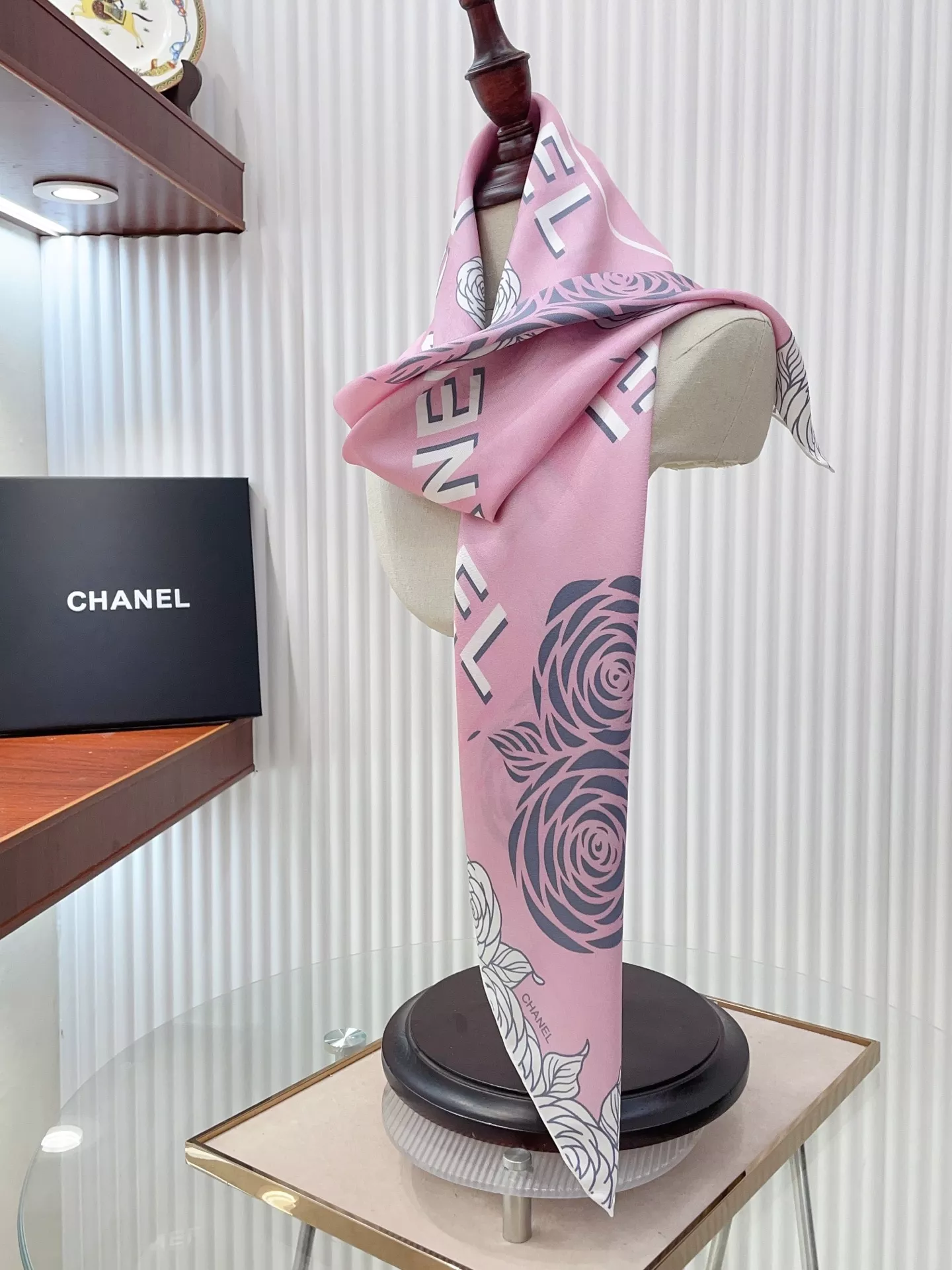 Chanel Silk Squares EasyMatch 4163