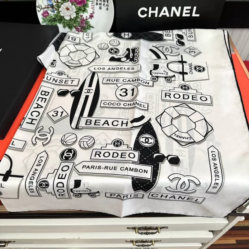 Chanel Silk Squares Fashionable 8977