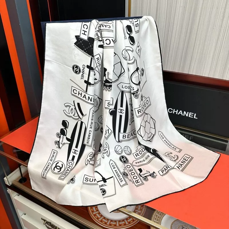 Chanel Silk Squares Fashionable 8977