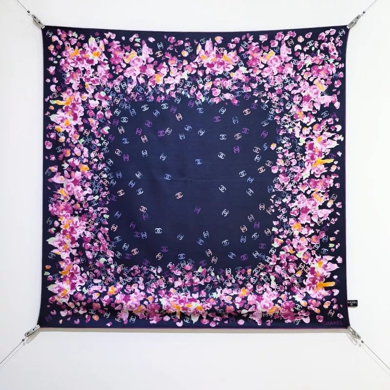 Chanel Silk Squares Trendy 4976