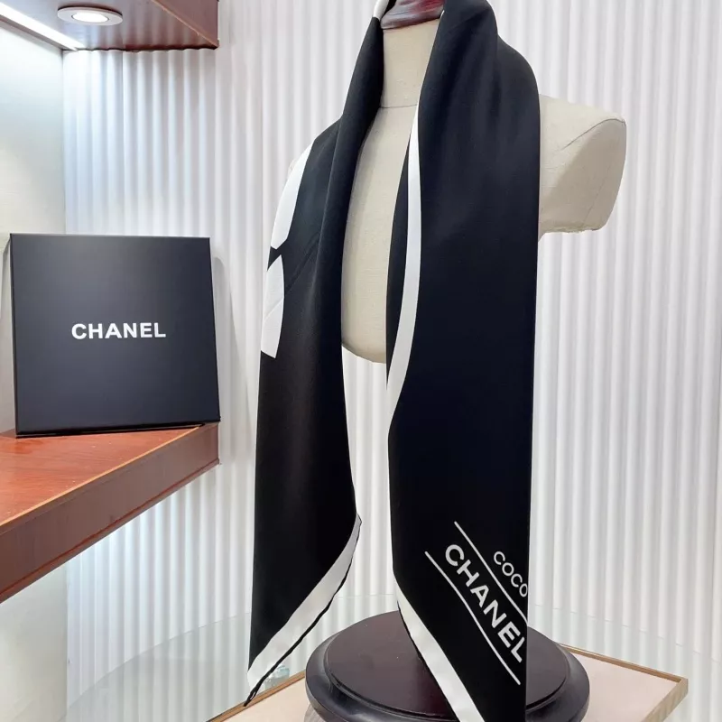 Chanel Silk Squares UrbanStyle 4810