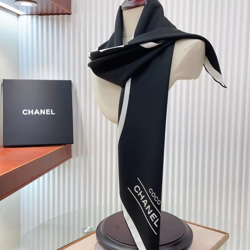 Chanel Silk Squares UrbanStyle 4810