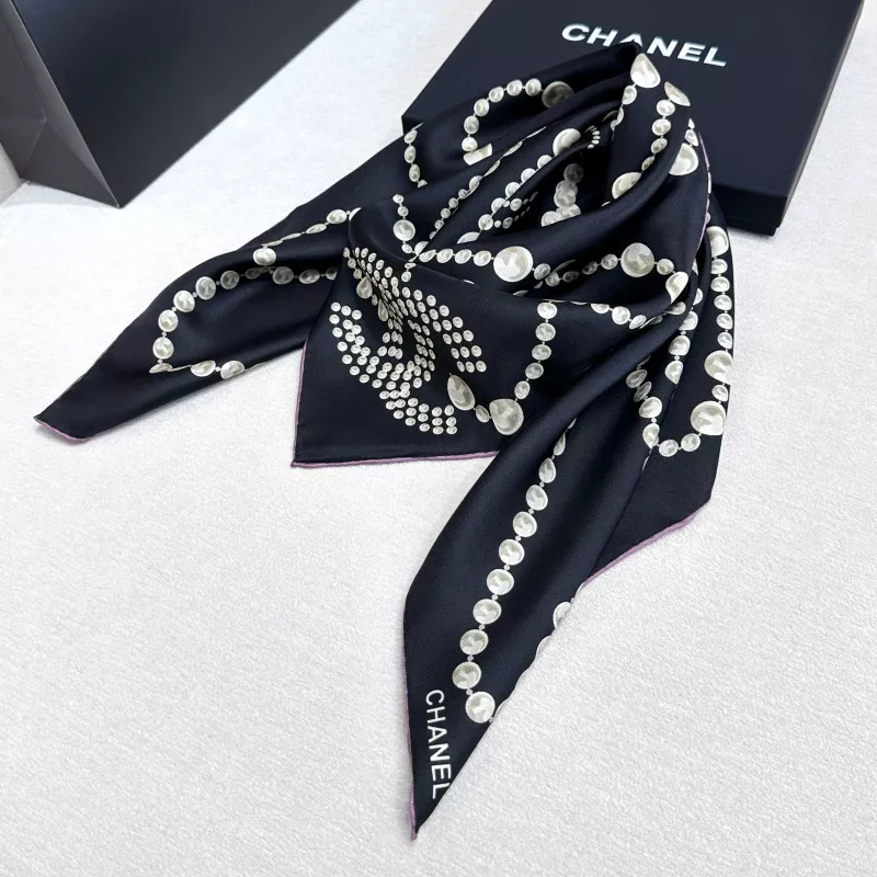 Chanel Silk Squares WellDesigned 8506