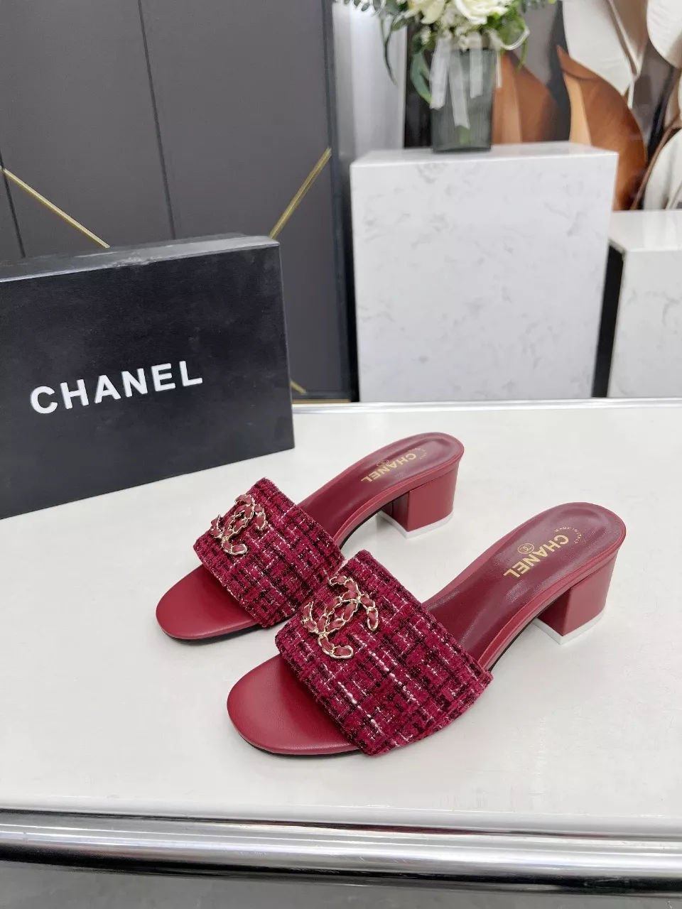 Chanel Slippers For Women AllSeason 1086
