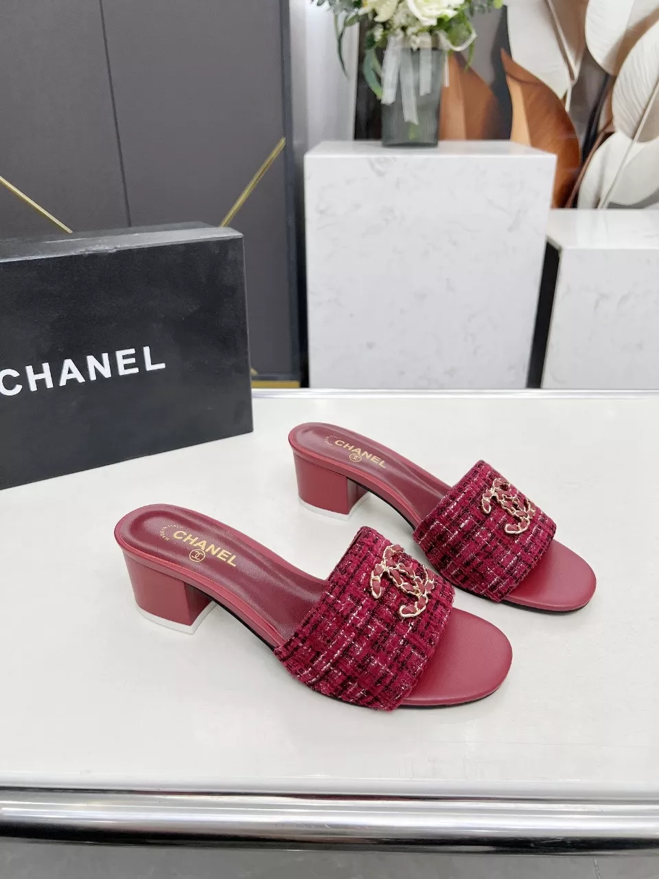 Chanel Slippers For Women AllSeason 1086
