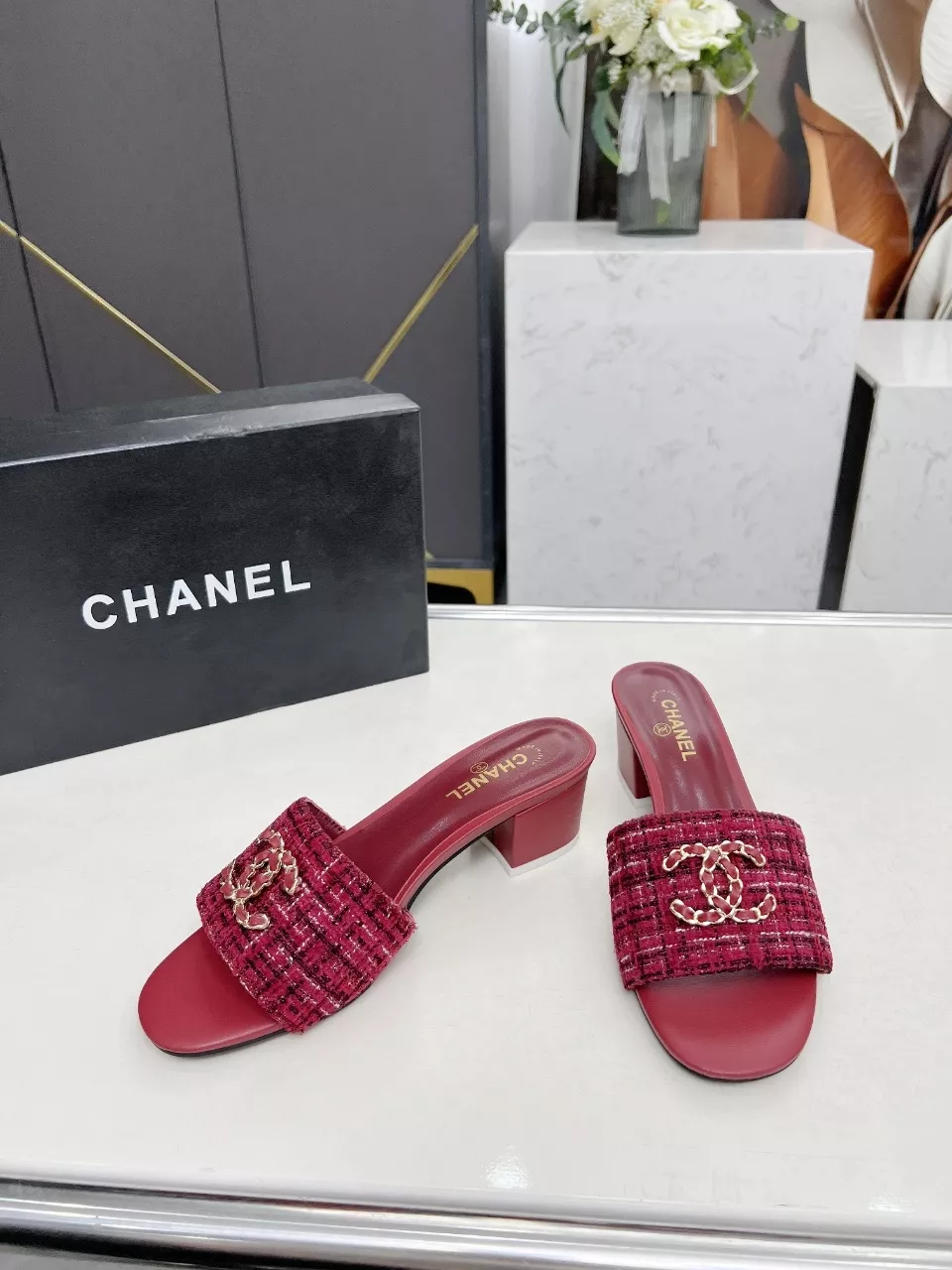 Chanel Slippers For Women AllSeason 1086