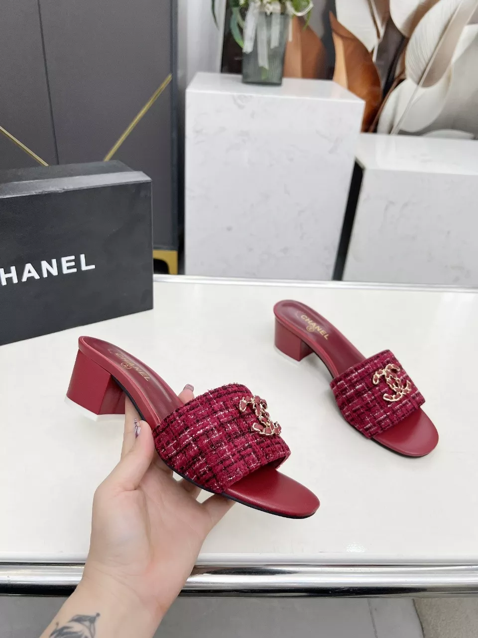 Chanel Slippers For Women AllSeason 1086