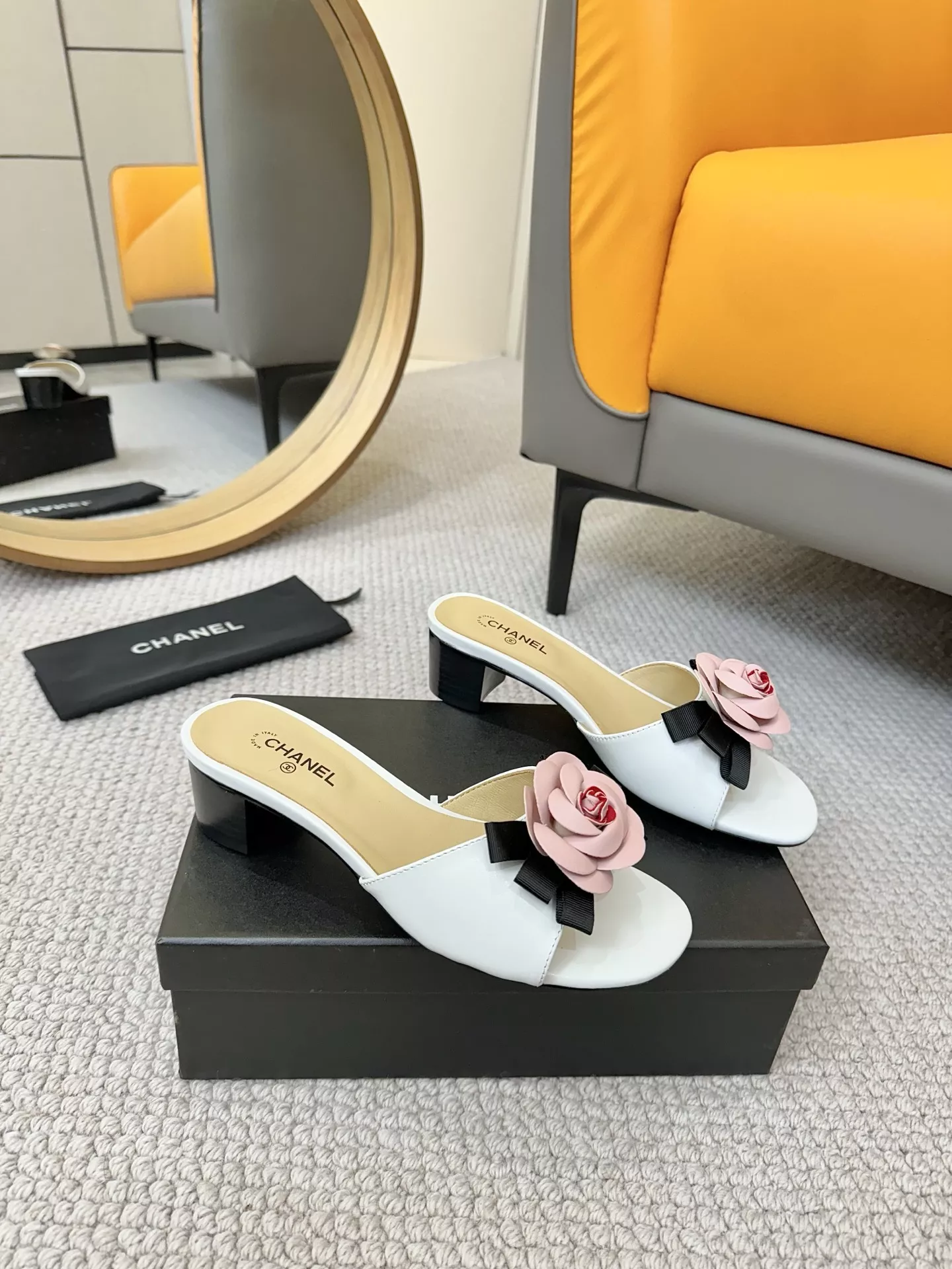 Chanel Slippers For Women Bold 9336