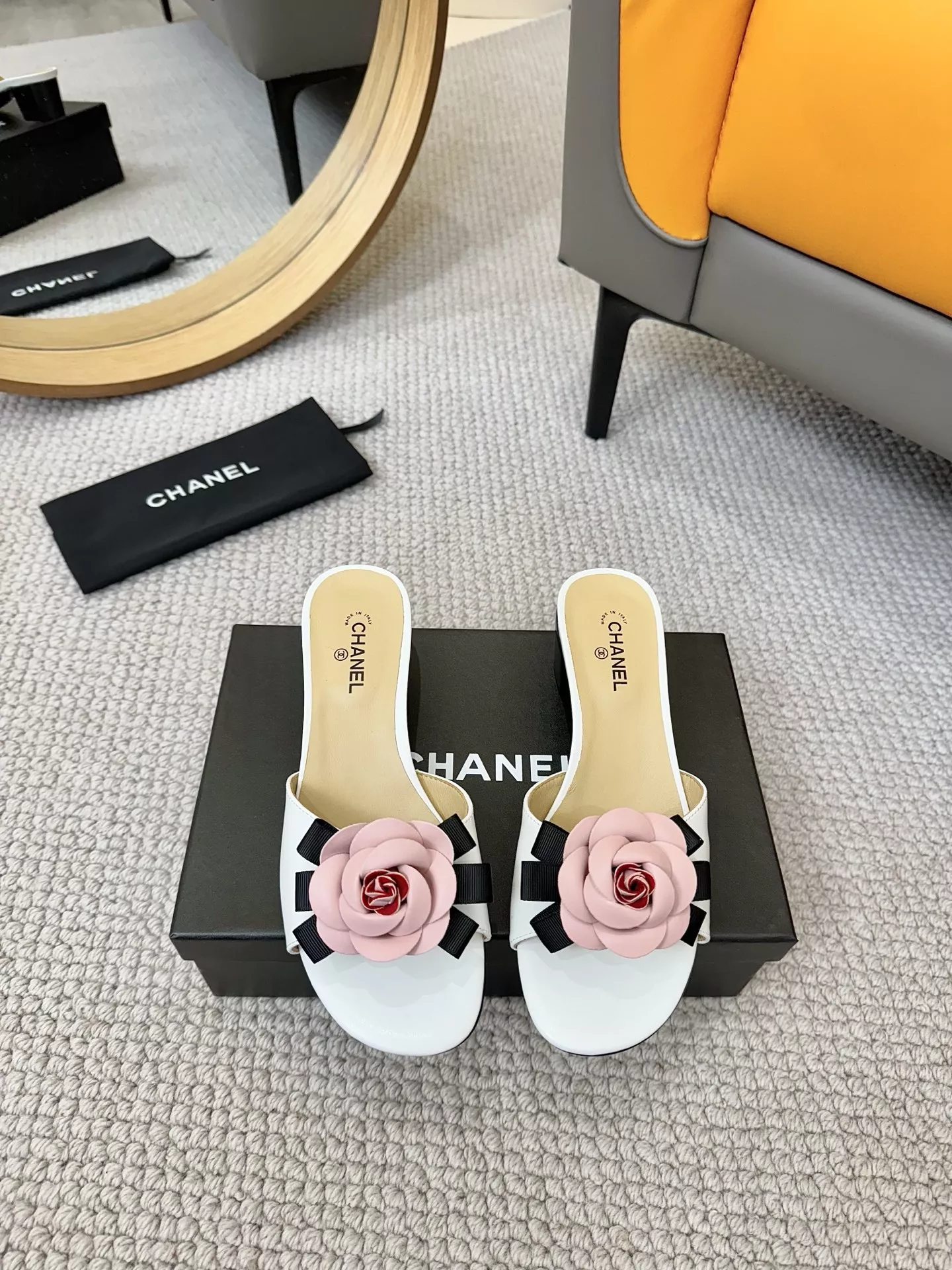 Chanel Slippers For Women Bold 9336