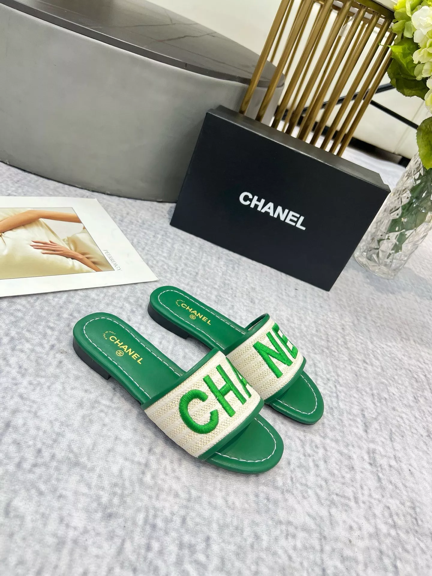 Chanel Slippers For Women Compact 2718