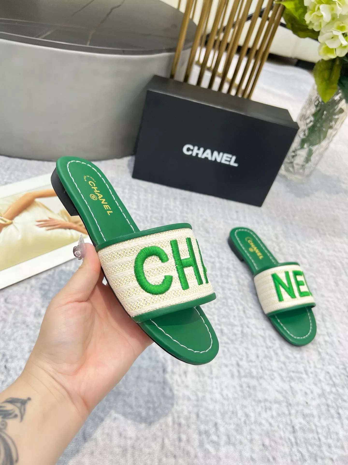 Chanel Slippers For Women Compact 2718