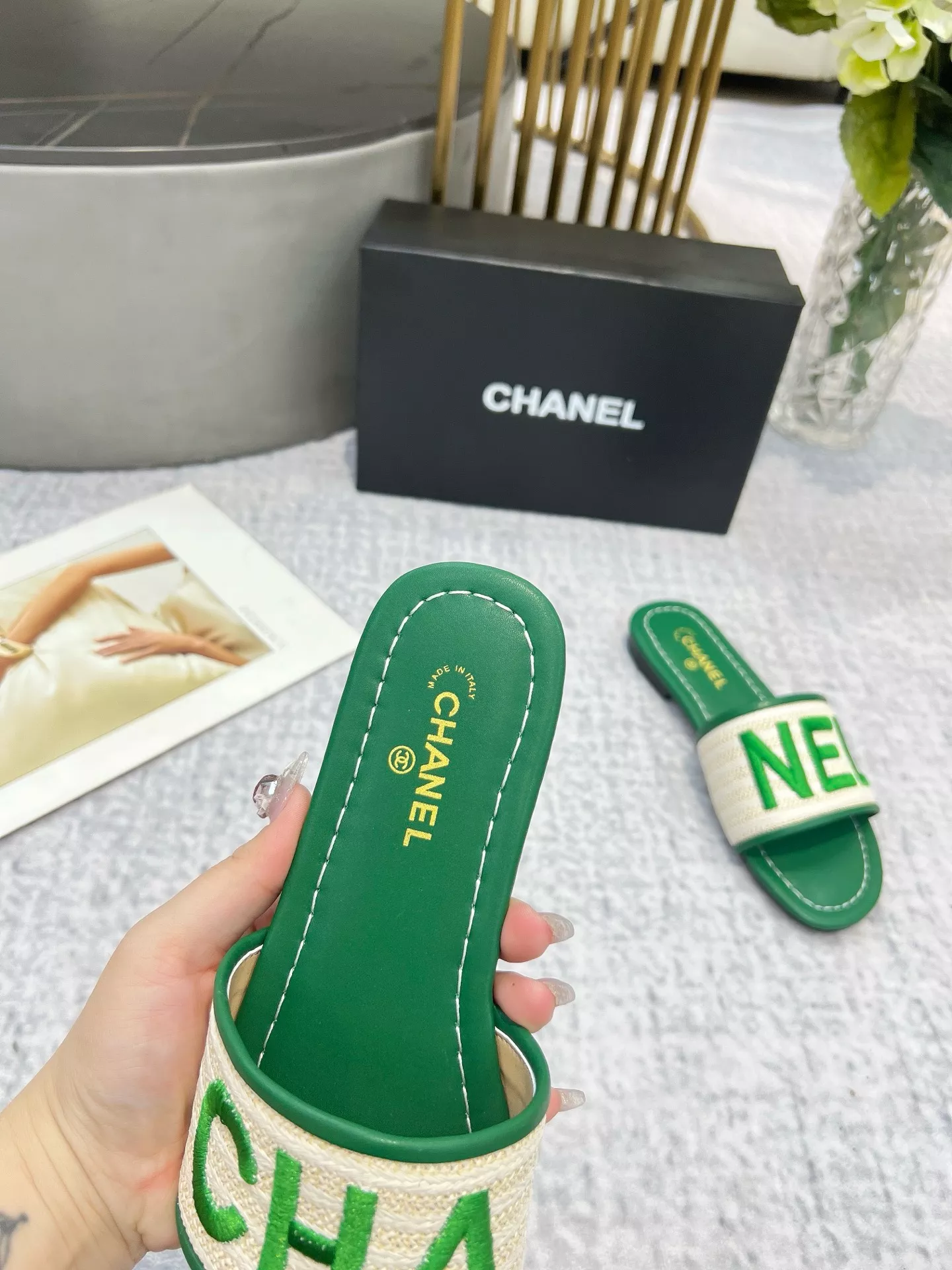Chanel Slippers For Women Compact 2718