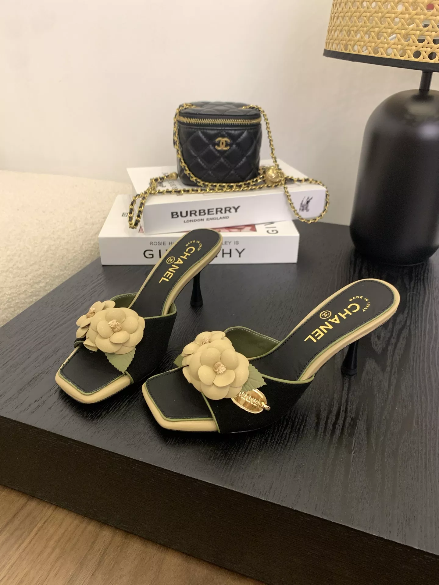 Chanel Slippers For Women DailyWear 7540