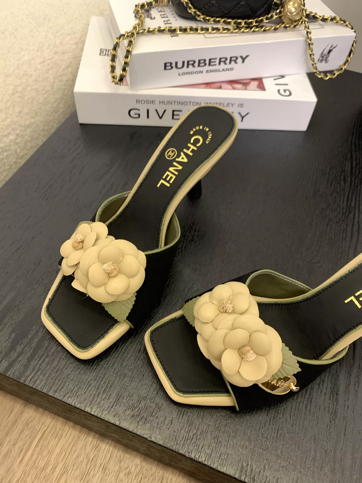 Chanel Slippers For Women DailyWear 7540