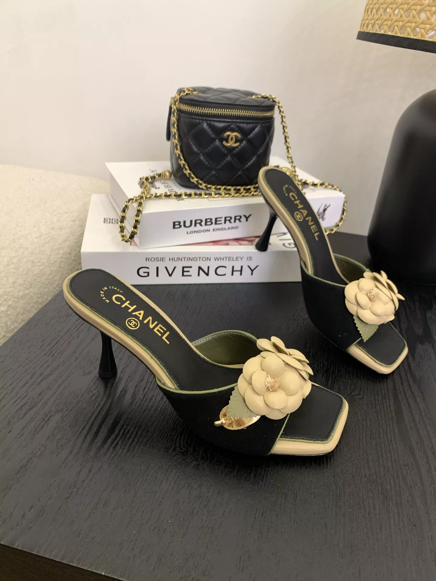 Chanel Slippers For Women DailyWear 7540