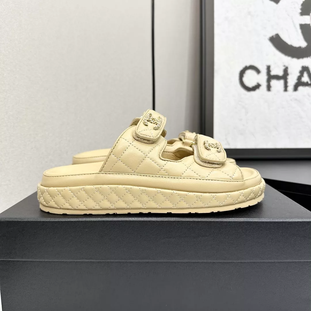 Chanel Slippers For Women DailyWear 9872