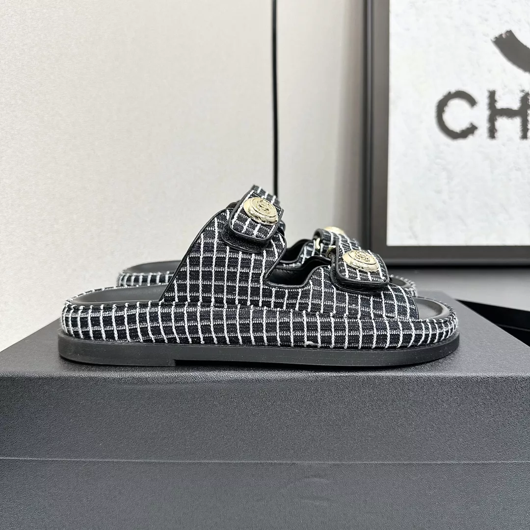 Chanel Slippers For Women EasyMatch 1524