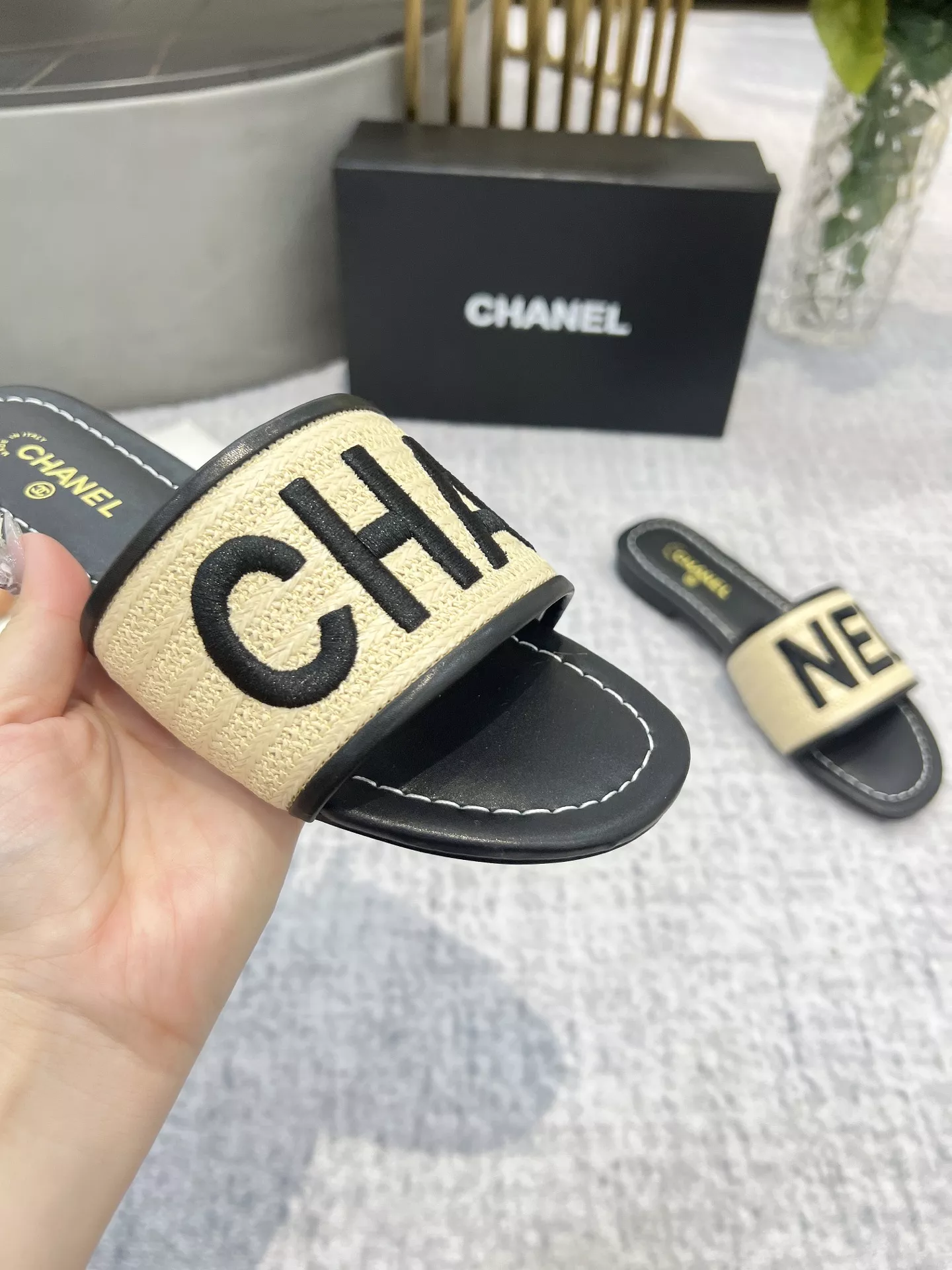 Chanel Slippers For Women Elegant 6001