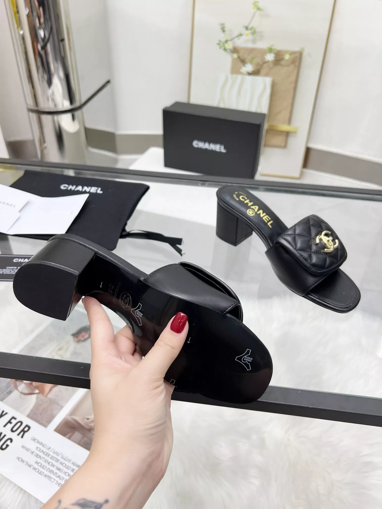 Chanel Slippers For Women Fashionable 2097