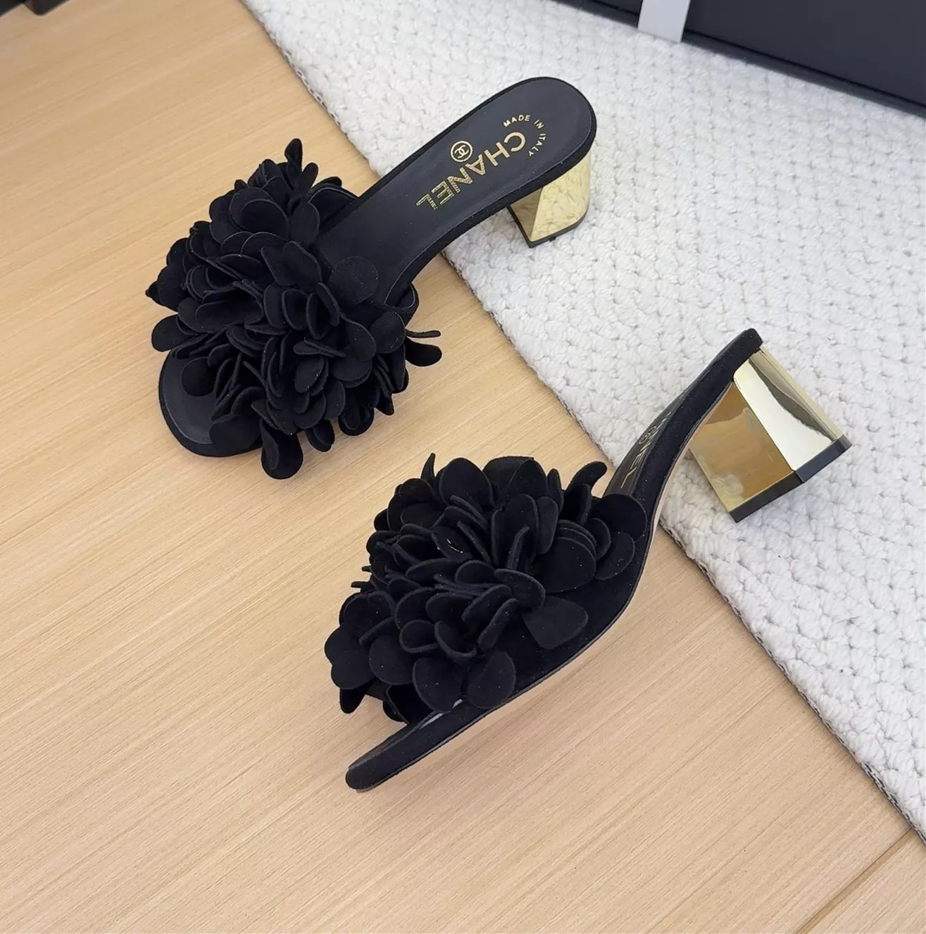 Chanel Slippers For Women Fashionable 2228