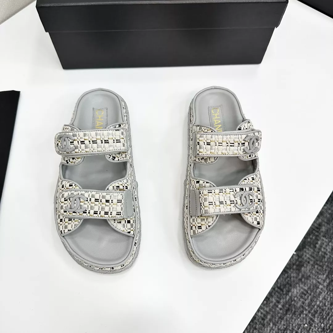Chanel Slippers For Women Lightweight 1535